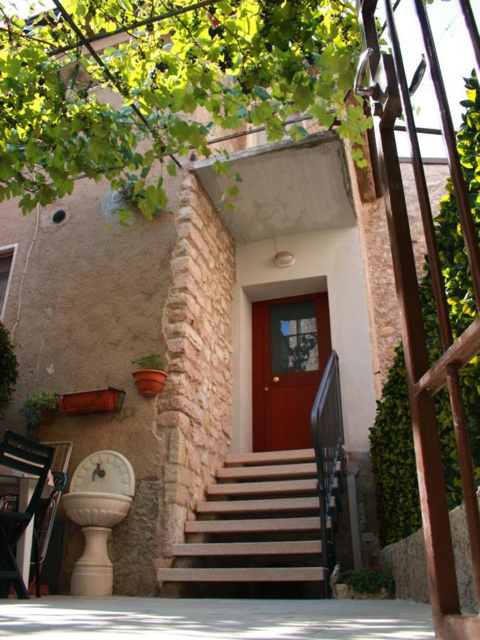 Вилла Casa Angelo Торри-дель-Бенако Экстерьер фото
